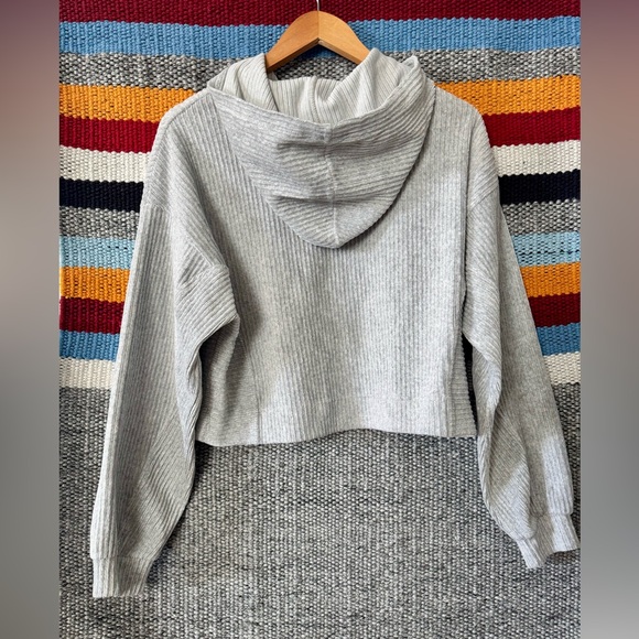 Forever 21 Light Gray Ribbed Hoodie Sweater - Picture 12 of 12
